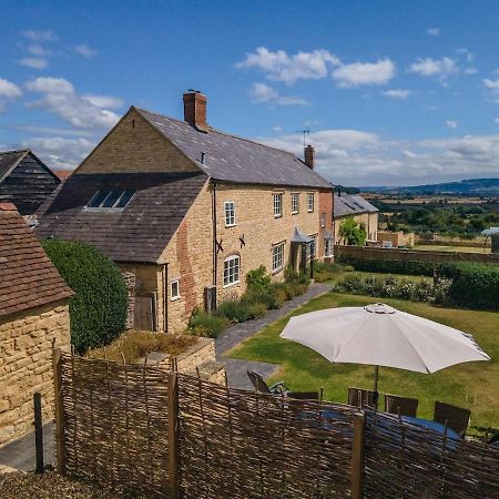 Beautiful Cotswold Farmhouse With Hot Tub Manchester Zewnętrze zdjęcie
