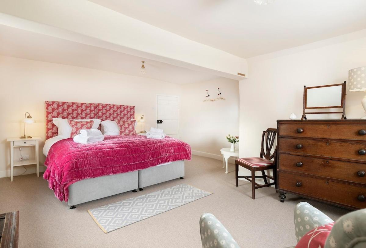 Beautiful Cotswold Farmhouse With Hot Tub Manchester Zewnętrze zdjęcie