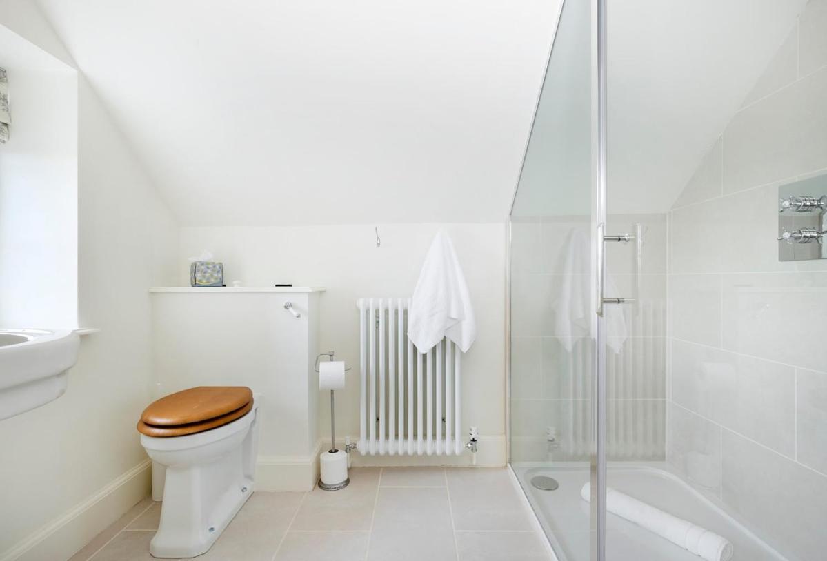 Beautiful Cotswold Farmhouse With Hot Tub Manchester Zewnętrze zdjęcie